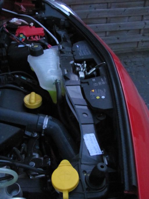 Kangoo G2 TFL Leitungslauf.jpg