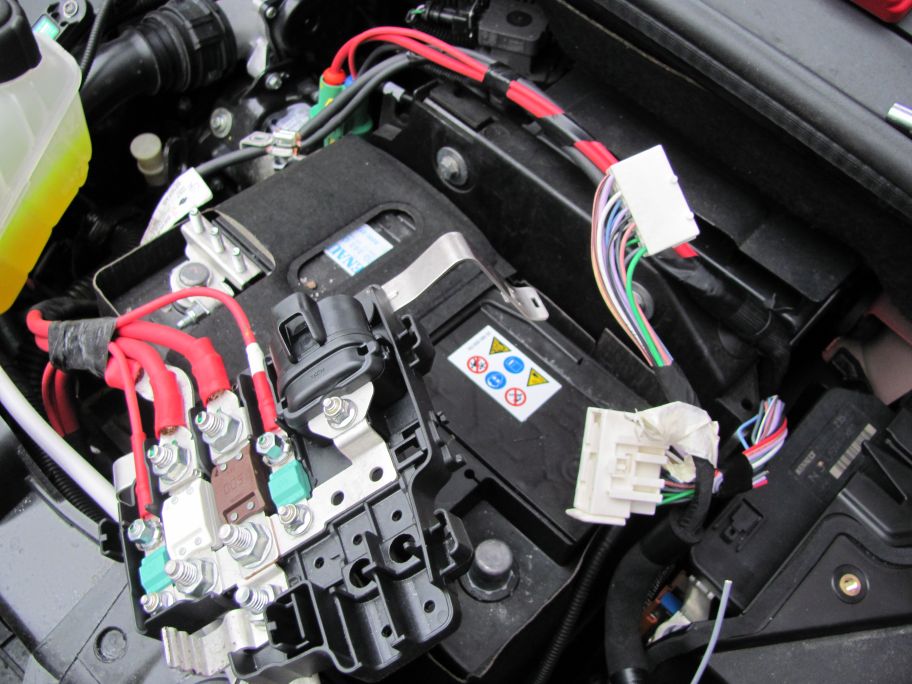 Kangoo G2 TFL SiKa Batterie.jpg